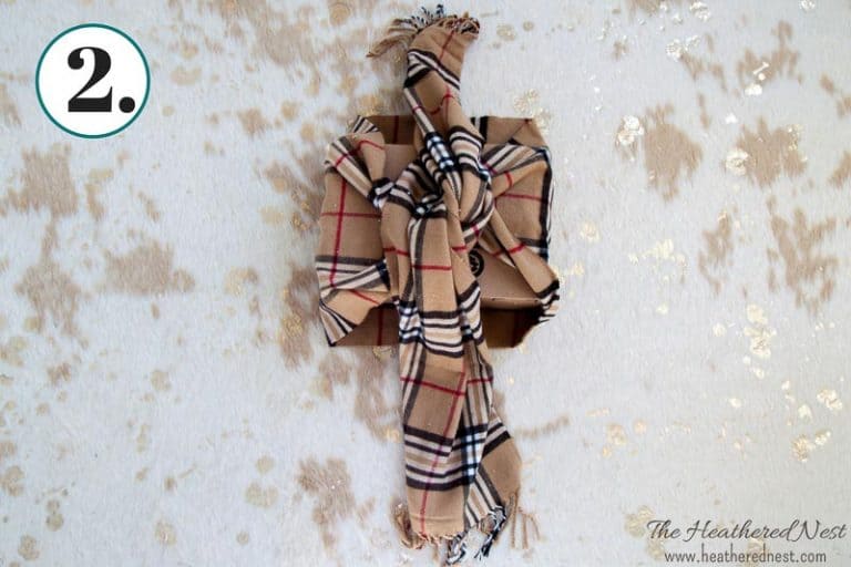 Gift Wrapping With A Winter Scarf! EcoFriendly &