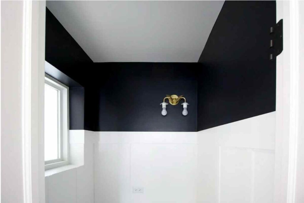 33 Easy DIY Black Accent Walls [with Paint Colors]