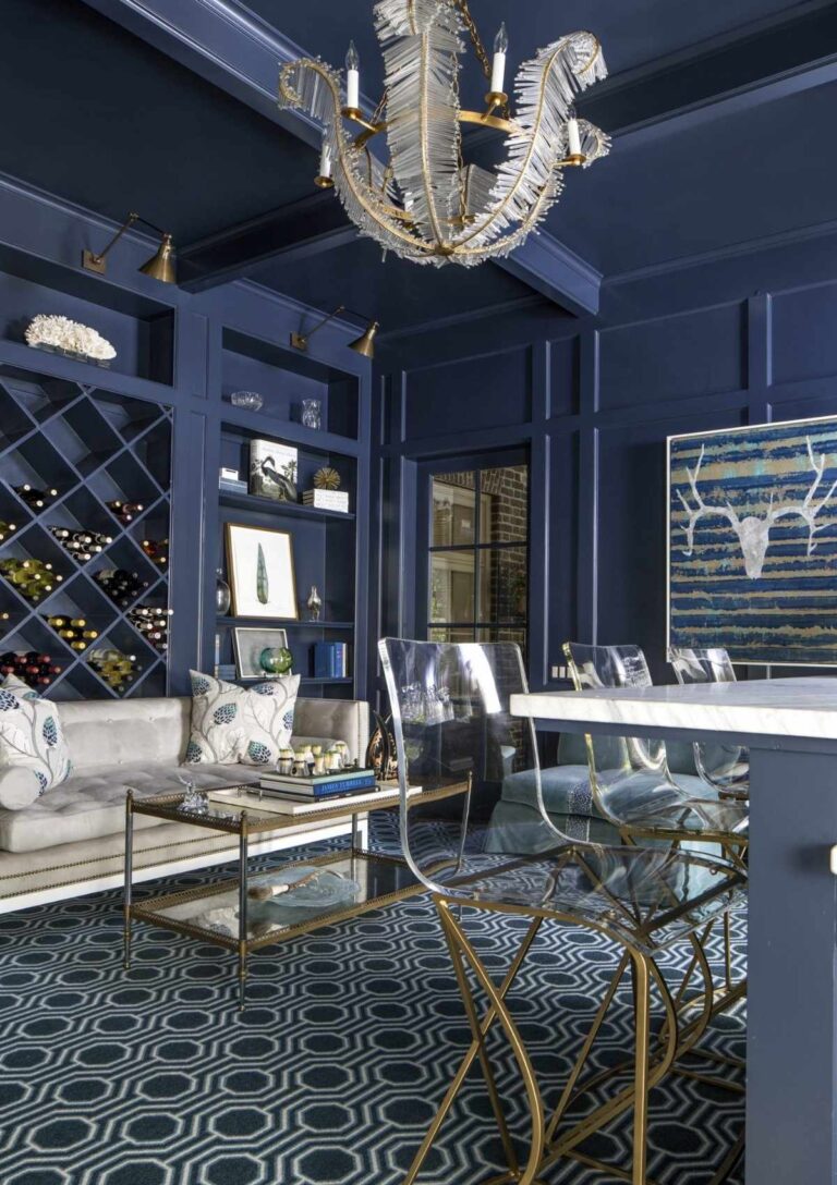 Benjamin Moore Hale Navy HC154 ULTIMATE Review + Pictures!