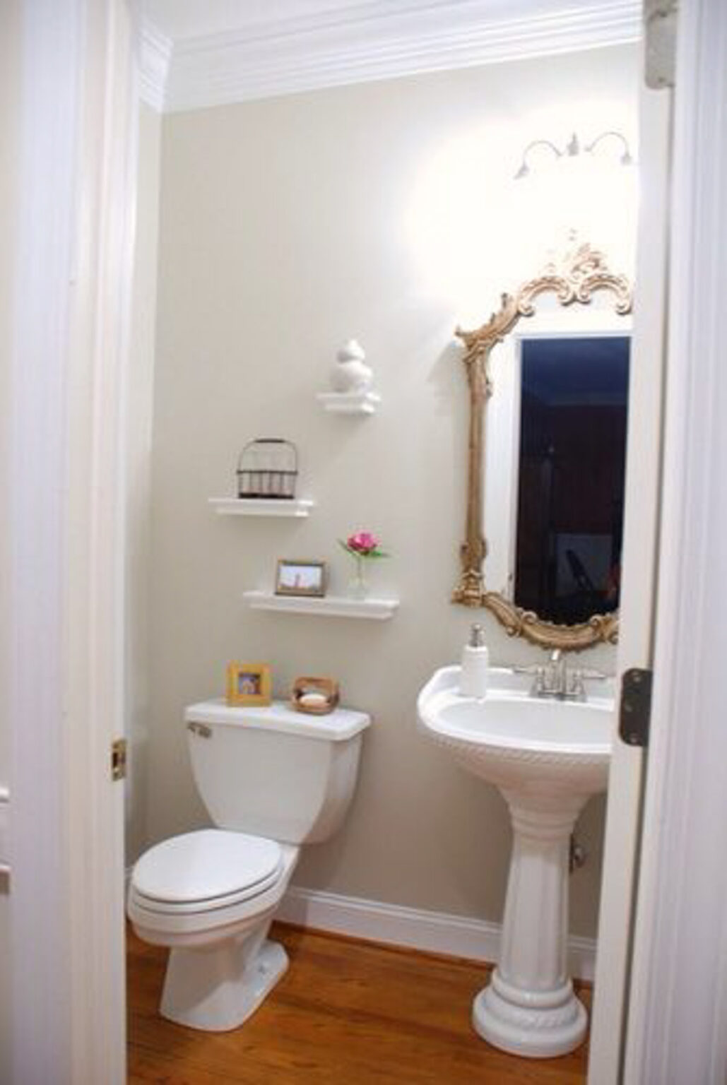 Benjamin Moore Baby Fawn (OC15) ULTIMATE Review + Pictures