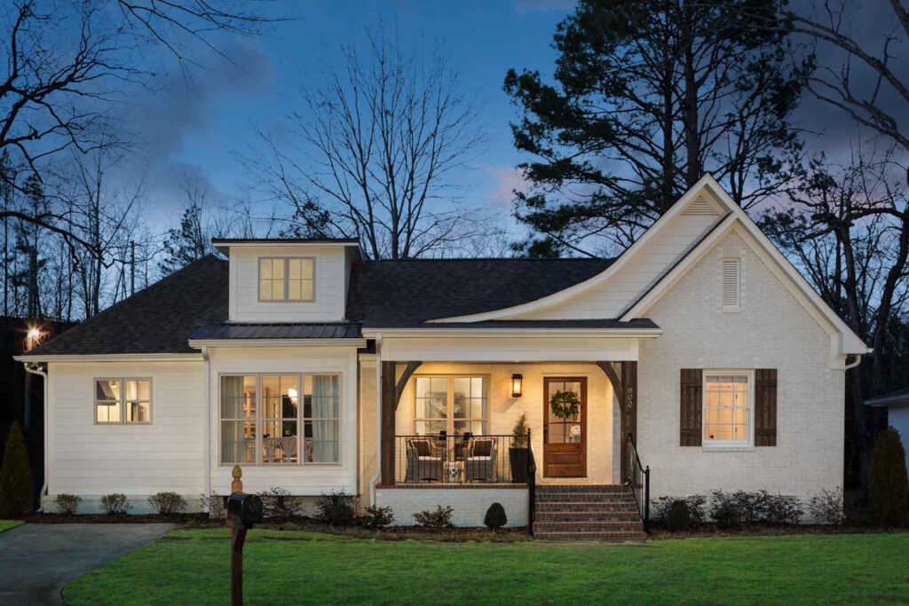 Sherwin Williams Oyster White (SW 7637) ULTIMATE Review + Pictures