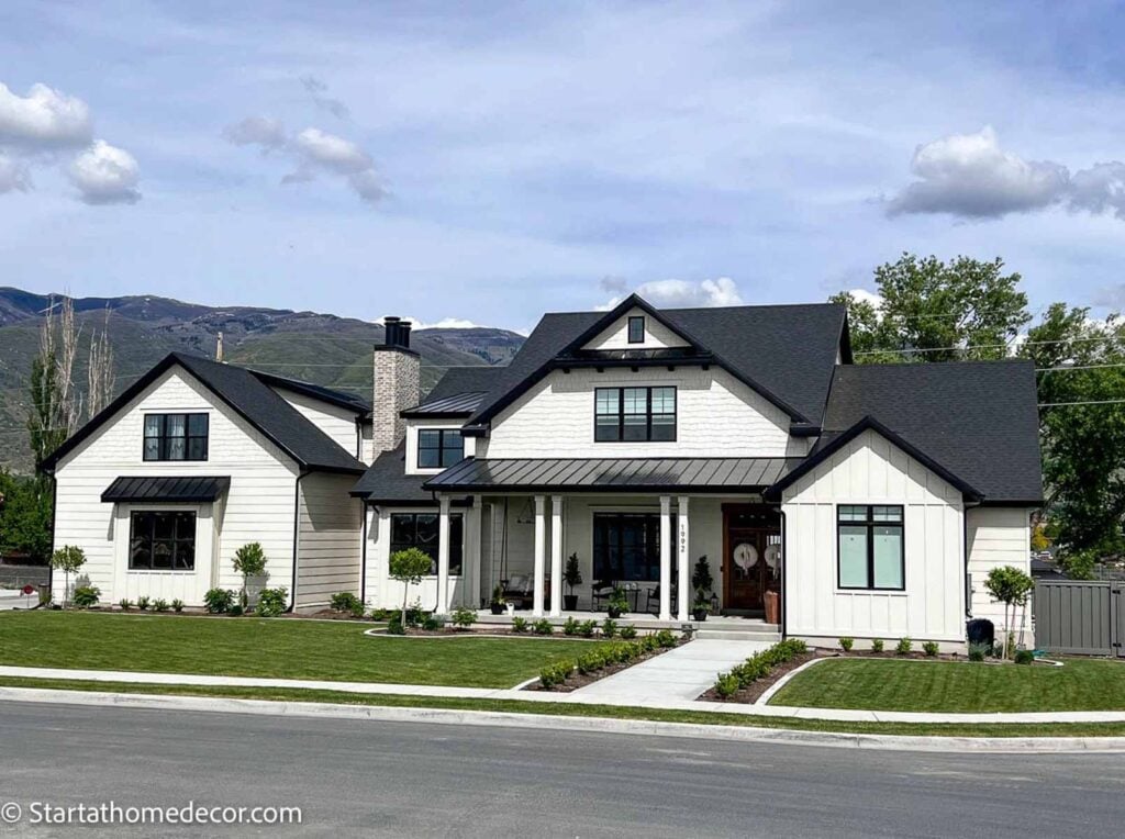 Sherwin Williams Oyster White (SW 7637) ULTIMATE Review + Pictures