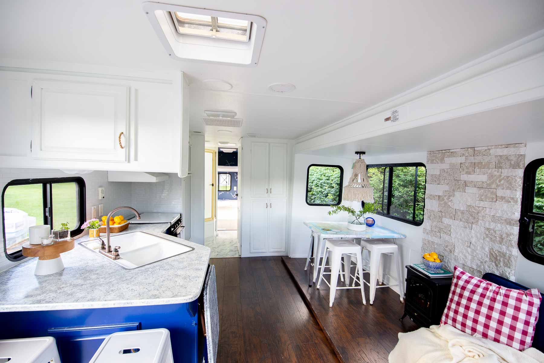 5 BEST Benjamin Moore White Paint Colors of ALLTIME