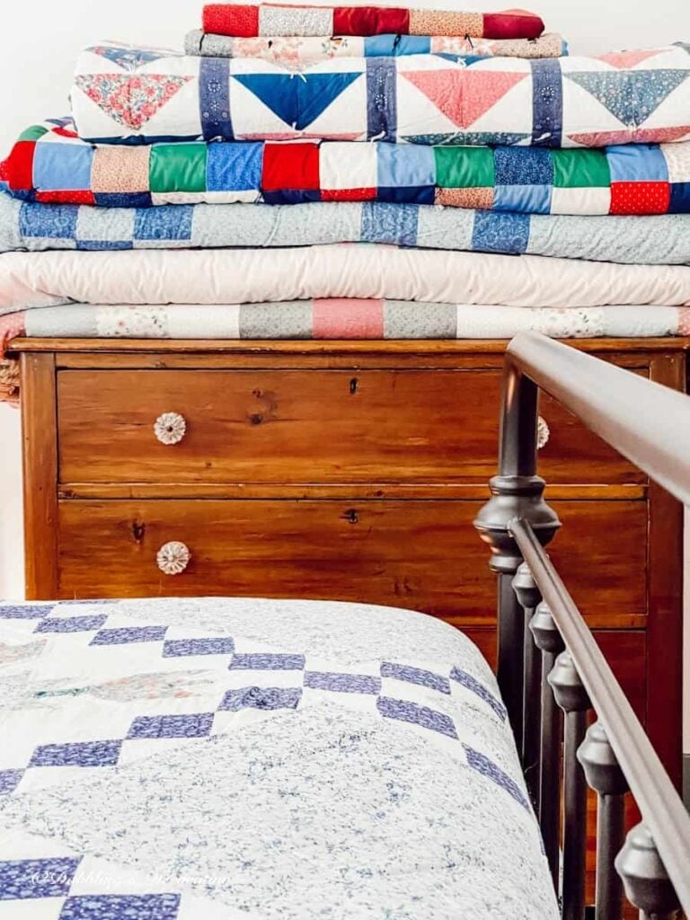 19 Best Blanket Storage Ideas For a Cozy & Tidy Home