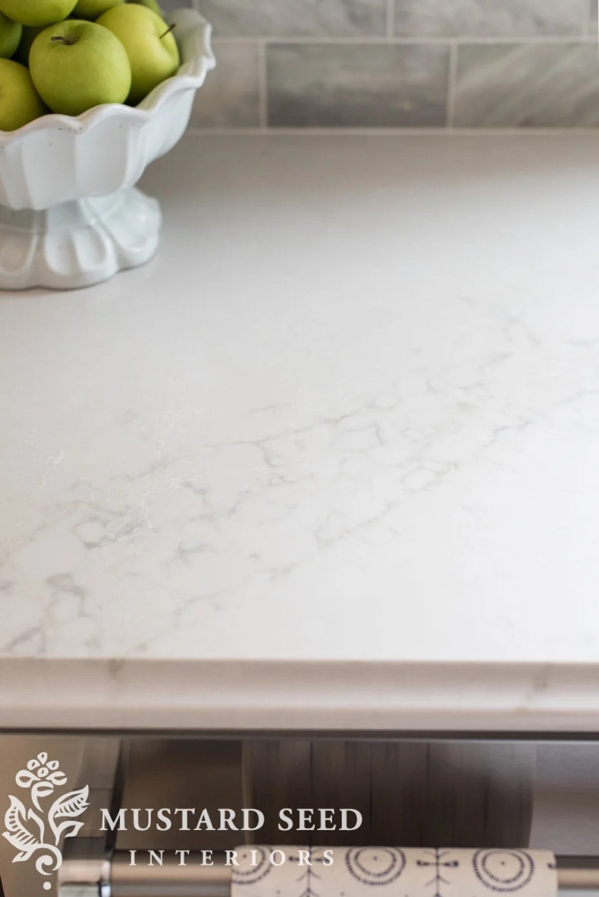 close up shot of ogee edged quartz