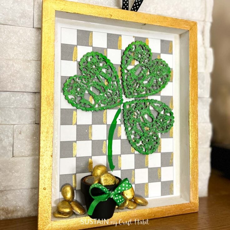 shamrock wall art with checkerboard background